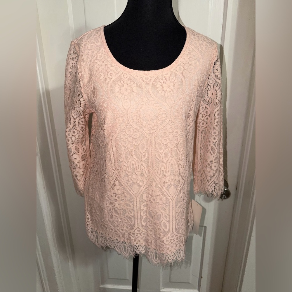 NWT‎ women's Three Hearts Blush Lace Blouse size small, shirt, top